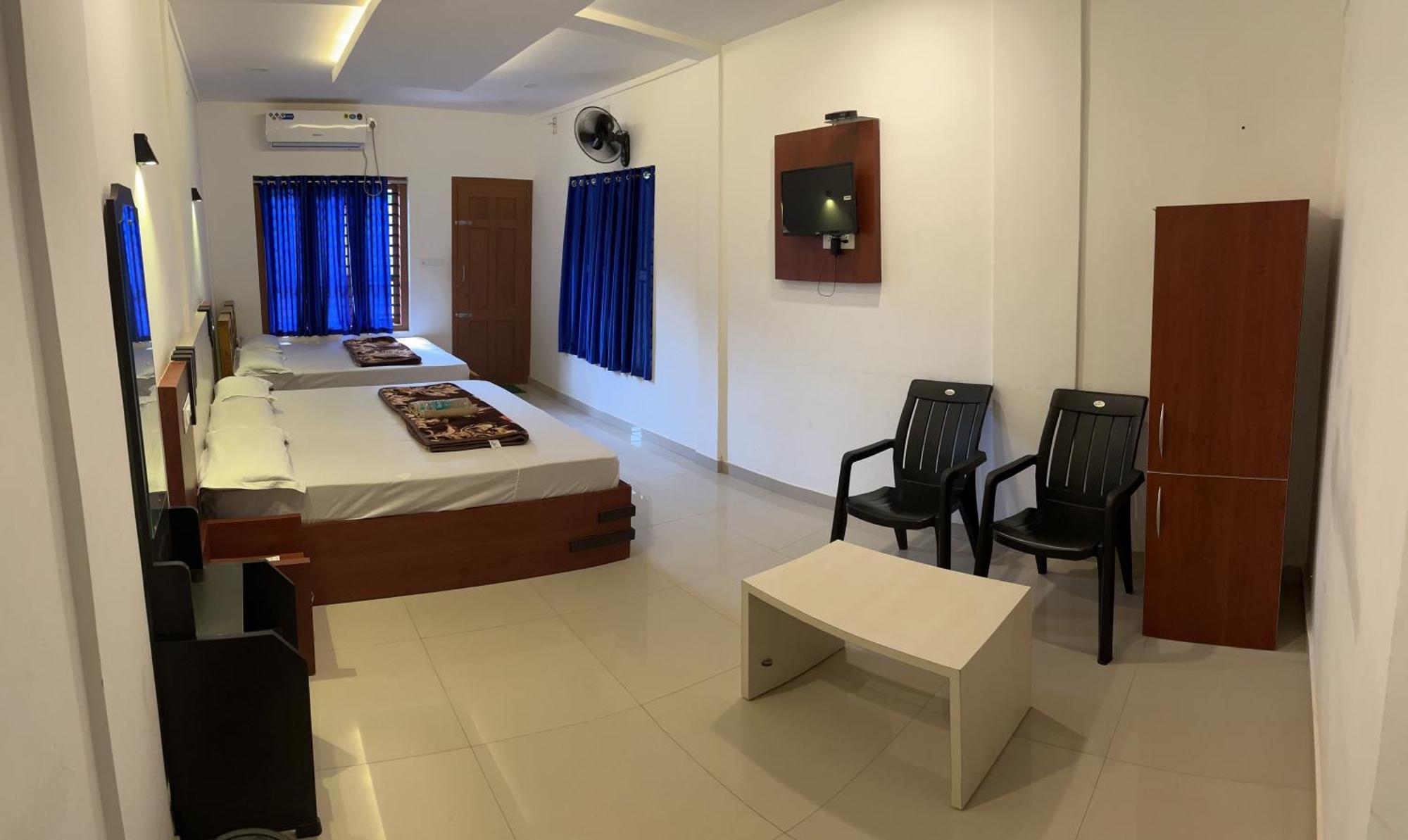 Dakshinakasi Guest House Thirunelly Exterior foto
